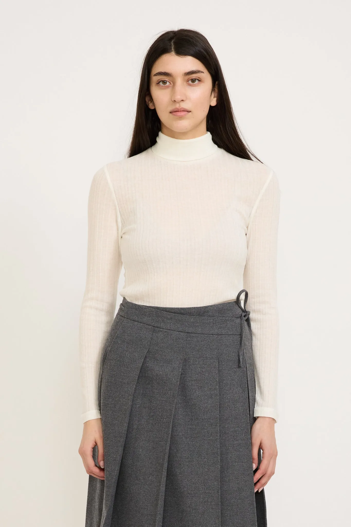 Assia Top Off White