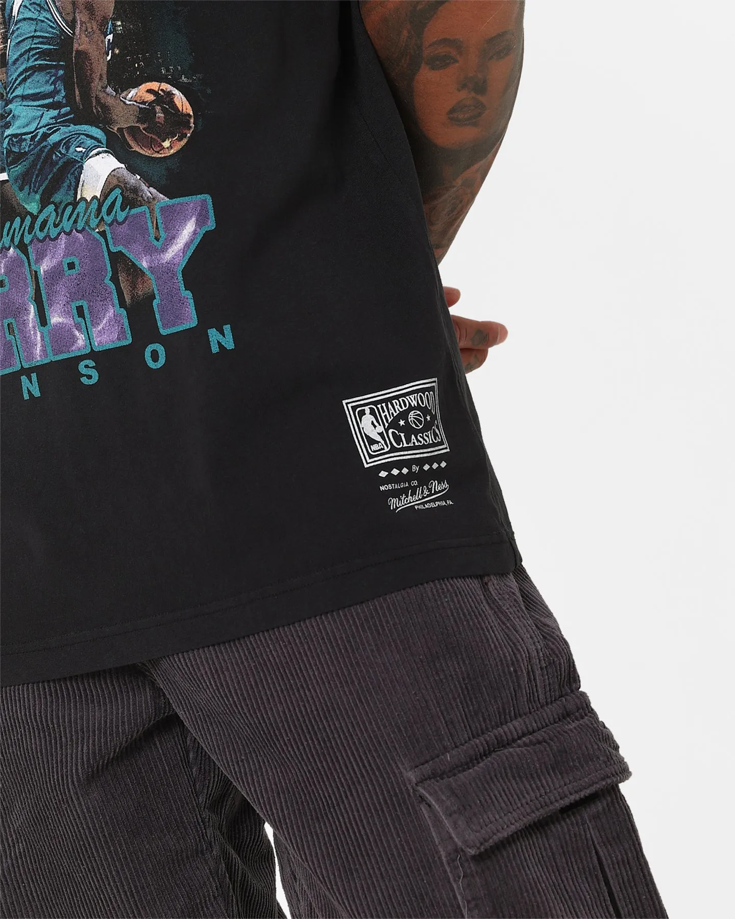 Mitchell & Ness Charlotte Hornets Larry Johnson Bling T-Shirt Black