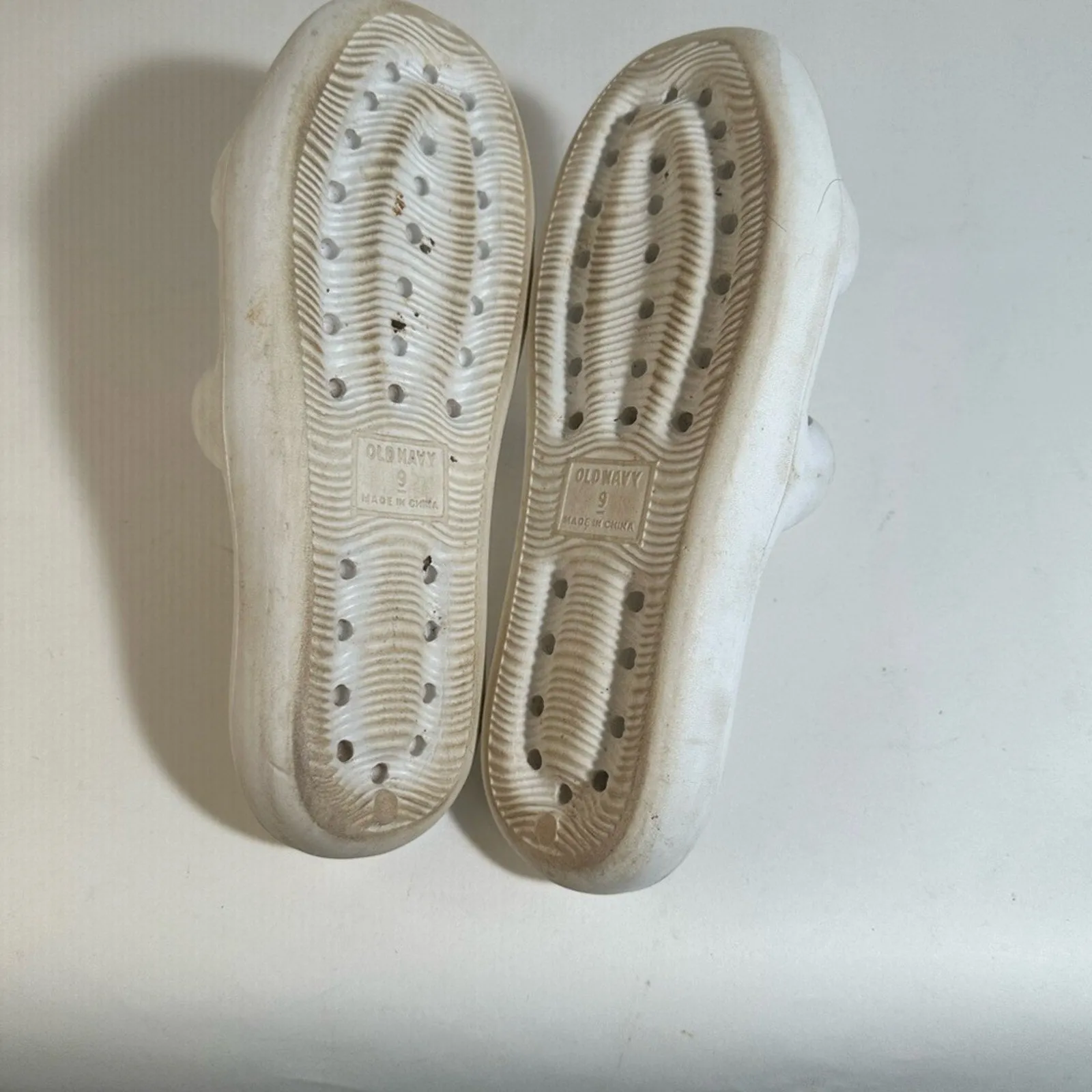 Old Navy Chunky Slides