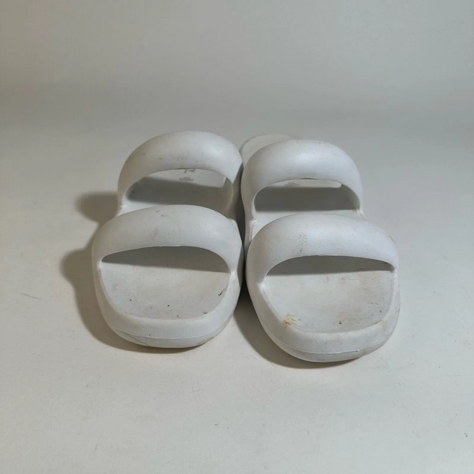 Old Navy Chunky Slides